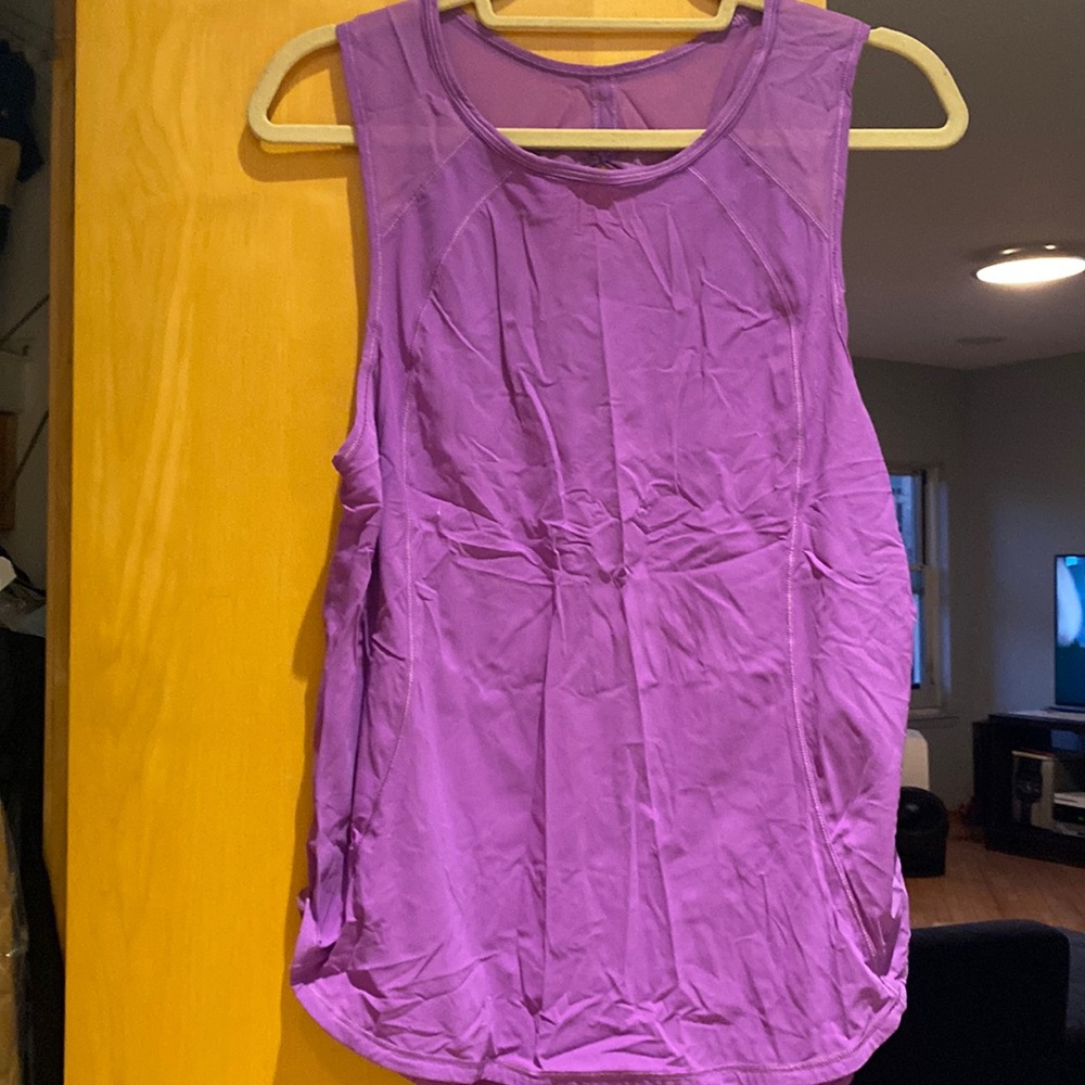 Lululemon tank